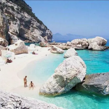 Calagonone villetta con giardino e barbecue Cala Gonone Esterno foto